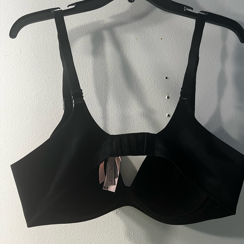 Victoria's Secret Black Women's Bra - lined semi demi - Picture 2 of 4